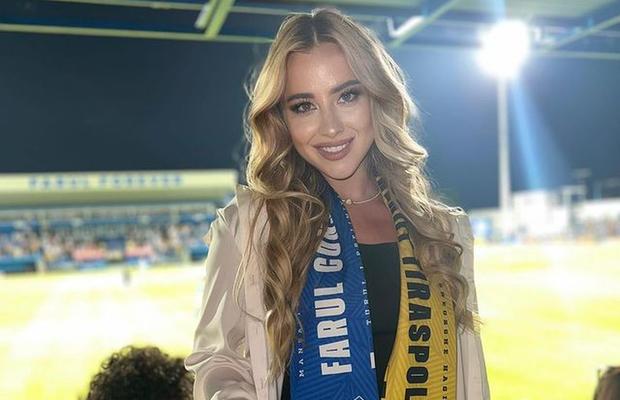 Gică Hagi, susținut de frumusețile locale la meciul cu Sheriff: „E dotată cumsecade!”