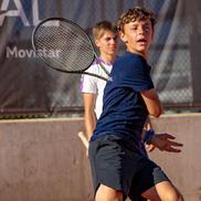Matei Chelemen, antrenându-se la academia lui Rafa Nadal / Sursă foto: Instagram