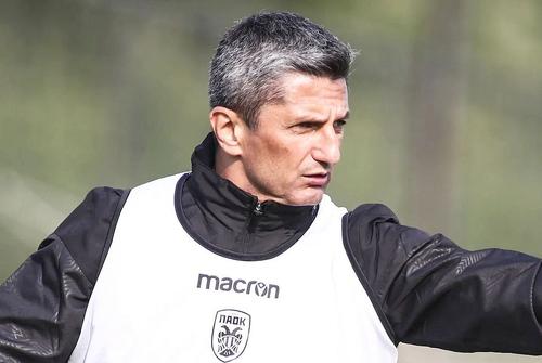 Răzvan Lucescu le reamintește tuturor performanțele sale în Grecia. Foto: Instagram