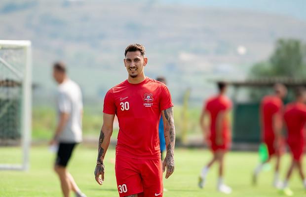 „Nu sunt gras, doar osos și înalt!” » Jovan Markovic, primele declarații după transfer