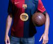 Barcelona și-a prezentat noul echipament pentru sezonul 2024-2025 » Ronaldinho, protagonistul unui videoclip de senzație