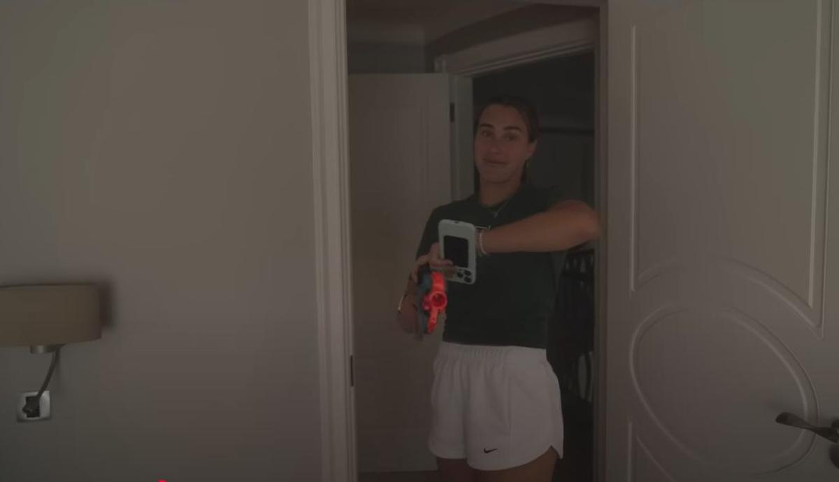 Turul casei cu Aryna Sabalenka » Liderul mondial s-a apucat de vlogging și a prezentat locuința unde a stat la Wimbledon! Haos cu staff-ul