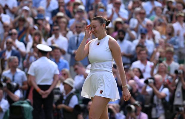 După umilința istorică din finala de la Wimbledon, s-a întors în SUA și s-a dedicat unui alt sport