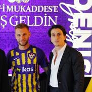 Denis Drăguș, prezentat la Eyupspor