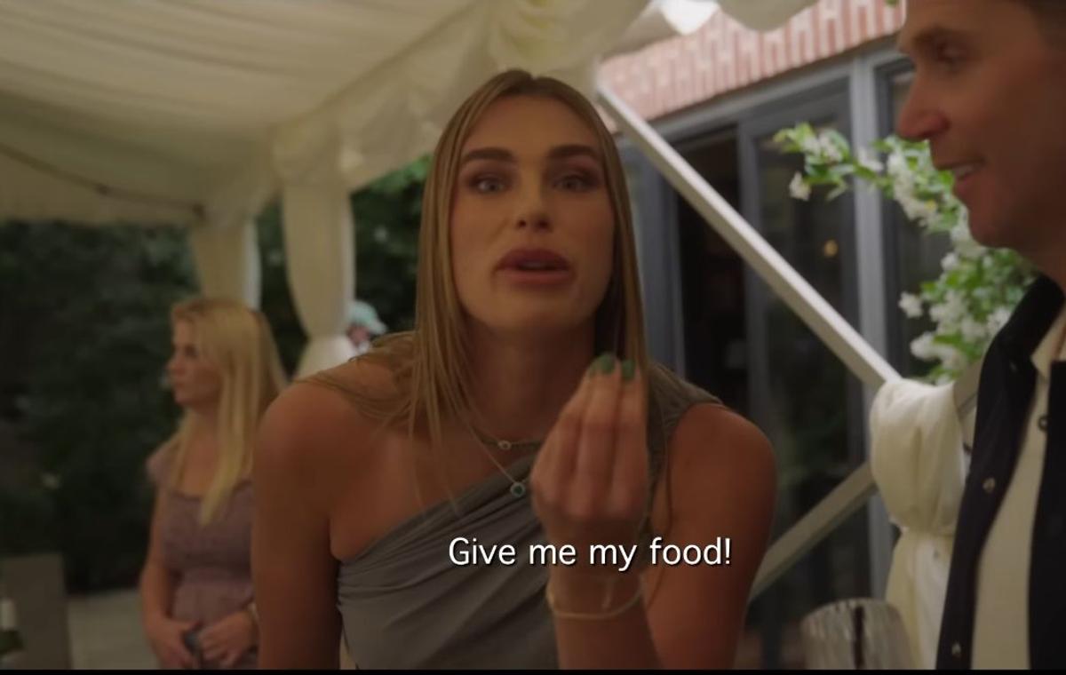 Turul casei cu Aryna Sabalenka » Liderul mondial s-a apucat de vlogging și a prezentat locuința unde a stat la Wimbledon! Haos cu staff-ul