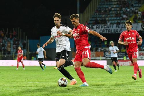 Chindia Târgoviște l-a prezentat astăzi pe atacantul Albert Hofman (22 de ani), venit de la Universitatea Cluj. Foto: Imago Images