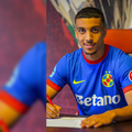 FCSB l-a prezentat pe Aymen Boutoutaou// foto Facebook @FCSB