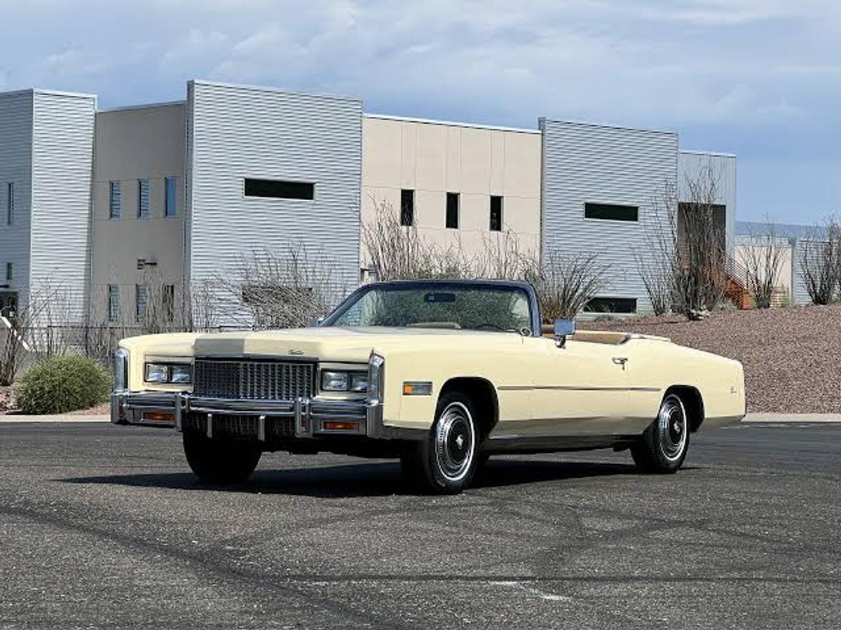 Ion Țiriac a venit la marele eveniment cu un splendid Cadillac Eldorado decapotabil