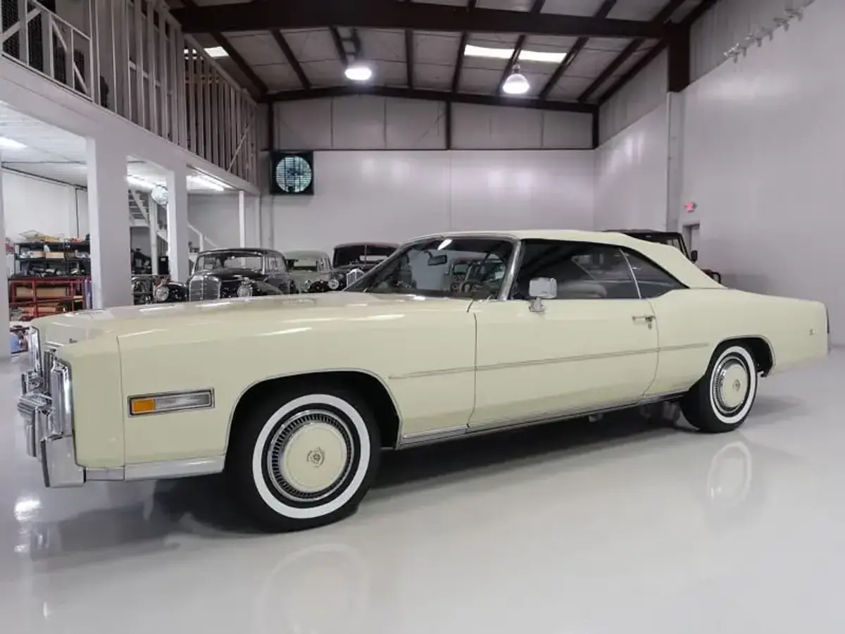 Ion Țiriac a venit la marele eveniment cu un splendid Cadillac Eldorado decapotabil