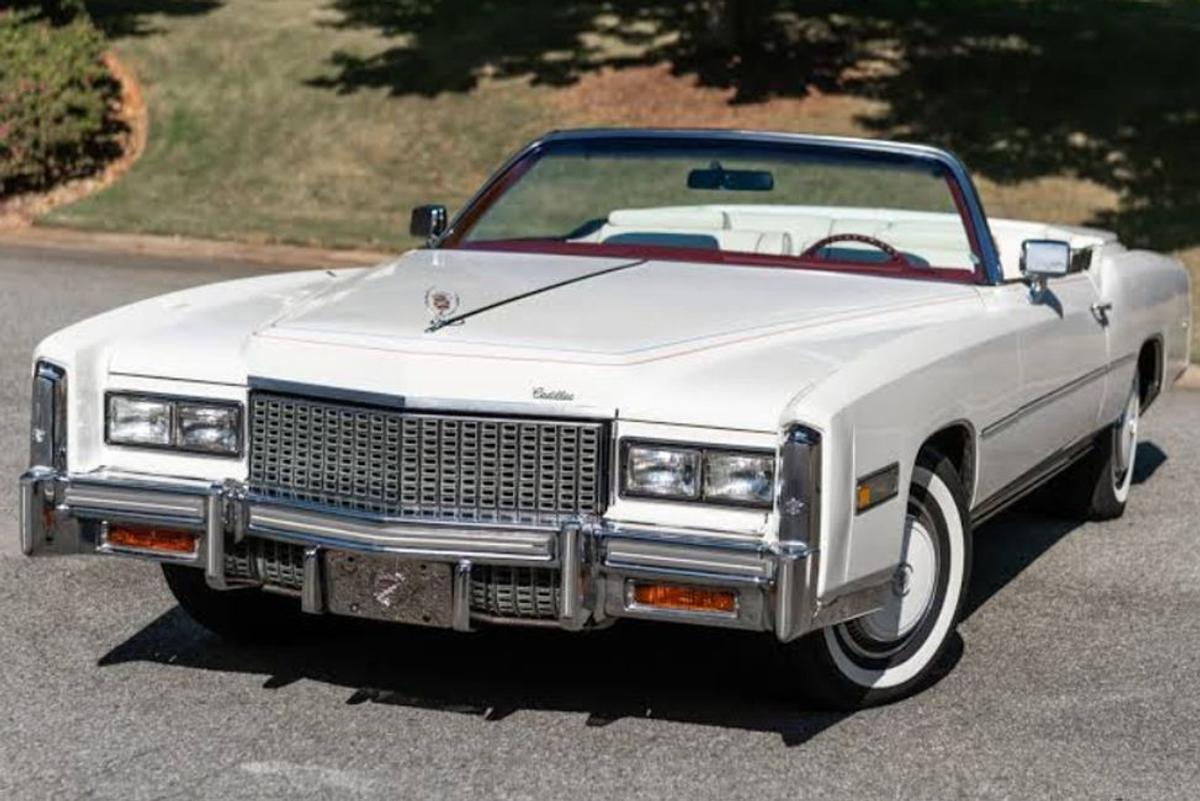 Ion Țiriac a venit la marele eveniment cu un splendid Cadillac Eldorado decapotabil