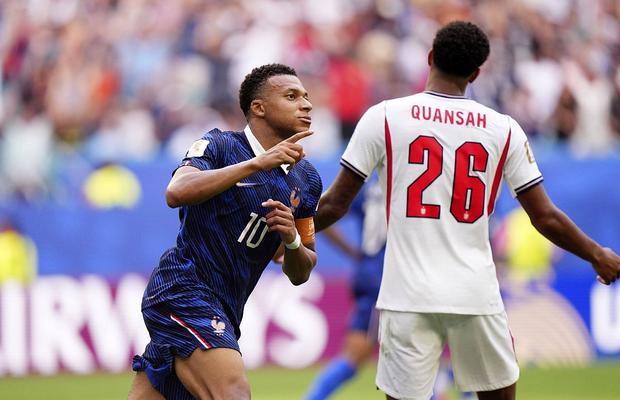 Noul marcator #1 al Mondialului, Mbappe nu deschide încă șampania: „Messi înscrie în finală, asta e sigur”
