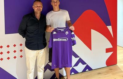 Încă un român la Fiorentina! » Cine e jucătorul care a semnat definitiv cu toscanii la puțin timp după ce acolo a ajuns și Radu Drăgușin