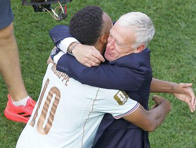 Franța - Anglia, finala mică a Campionatului Mondial: cum numește Mbappe ...