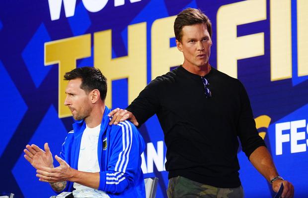 Leo Messi, Novak Djokovic și Tom Brady, pe aceeași scenă » Lângă ei, De la Fuente s-a enervat: „Hai să fim respectuoși”