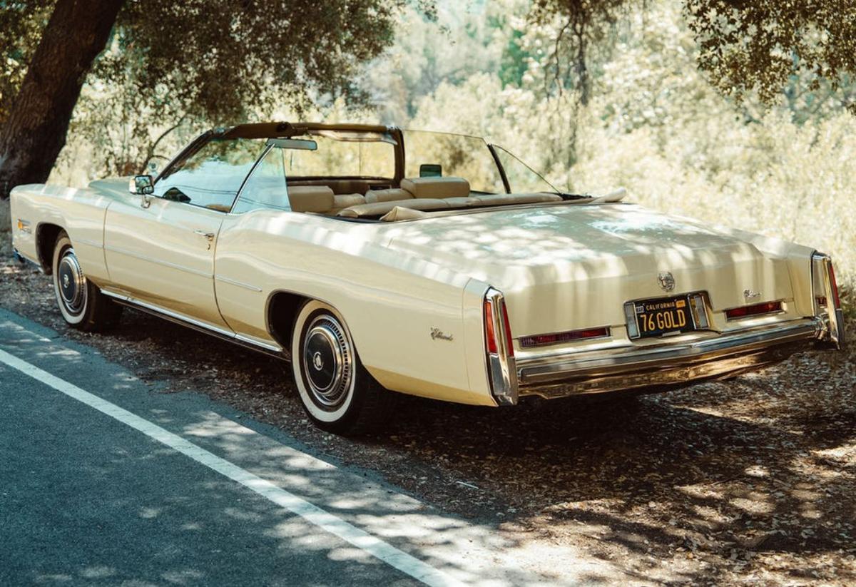 Ion Țiriac a venit cu un Cadillac Eldorado Convertible la inaugurarea Sălii „Nadia Comăneci”