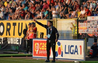 FC BOTOȘANI - CRAIOVA 1-1 // VIDEO Marius Croitoru l-a amenințat pe Ongenda în conferință: „Tu decizi cum procedăm”
