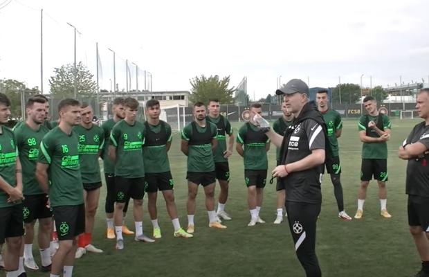 Edi Iordănescu a fost prezentat la FCSB! Imagini de la primul antrenament + cum arată contractul