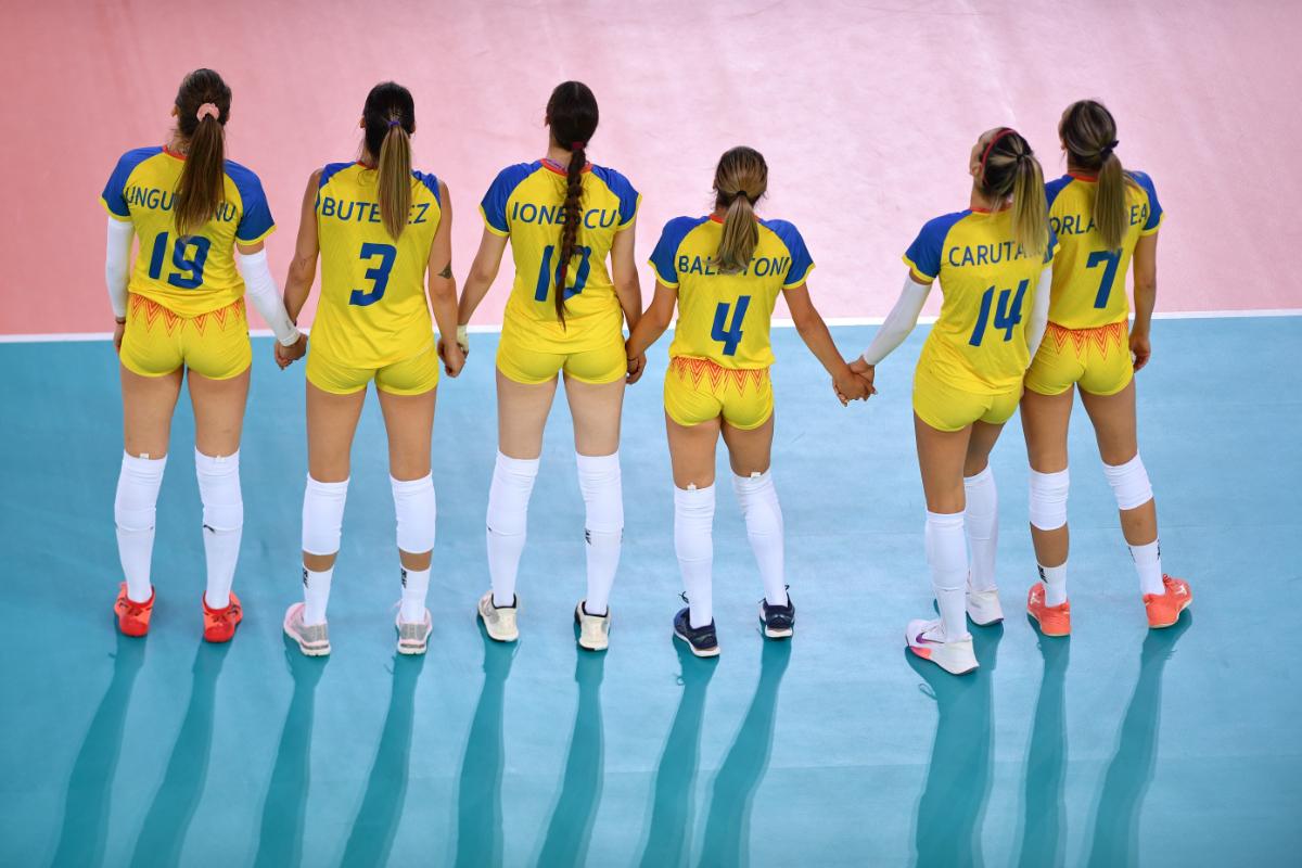 România a pierdut primul meci de la Campionatul European de volei feminin! Ce șanse au „tricolorele” la calificarea în „optimi”