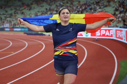 Bianca Ghelber/ foto Facebook @COSR