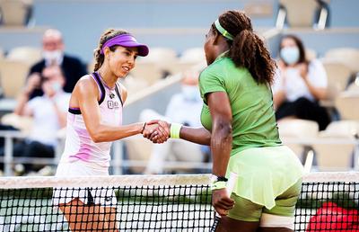 „Amintiri cu care rămâi pe viață” » Mihaela Buzărnescu a povestit în „vestiarul” GSP cum a decurs confruntarea cu idolul Serena Williams