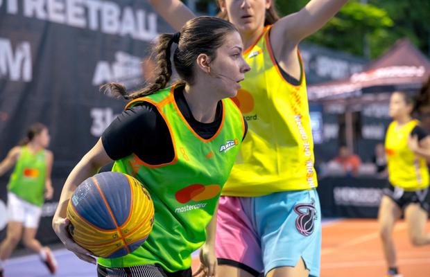 60 de echipe vor participa la turneul de baschet 3x3 Sport Arena Streetball Tour 2023, de la Timișoara
