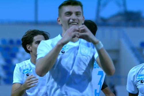 Florin Tănase (28 de ani, mijlocaș ofensiv) a marcat primul gol pentru Al Akhdoud. Echipa românului a pierdut însă cu Al Fataeh, 1-3 pe teren propriu în runda #2 din Arabia Saudită.