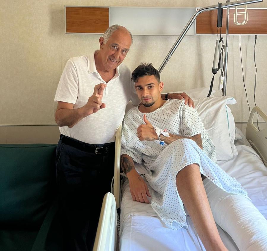 George Merloi, alături de doctorul Pier Polo Mariani Jucătorul din SuperLiga s-a operat și mai joacă în 2024