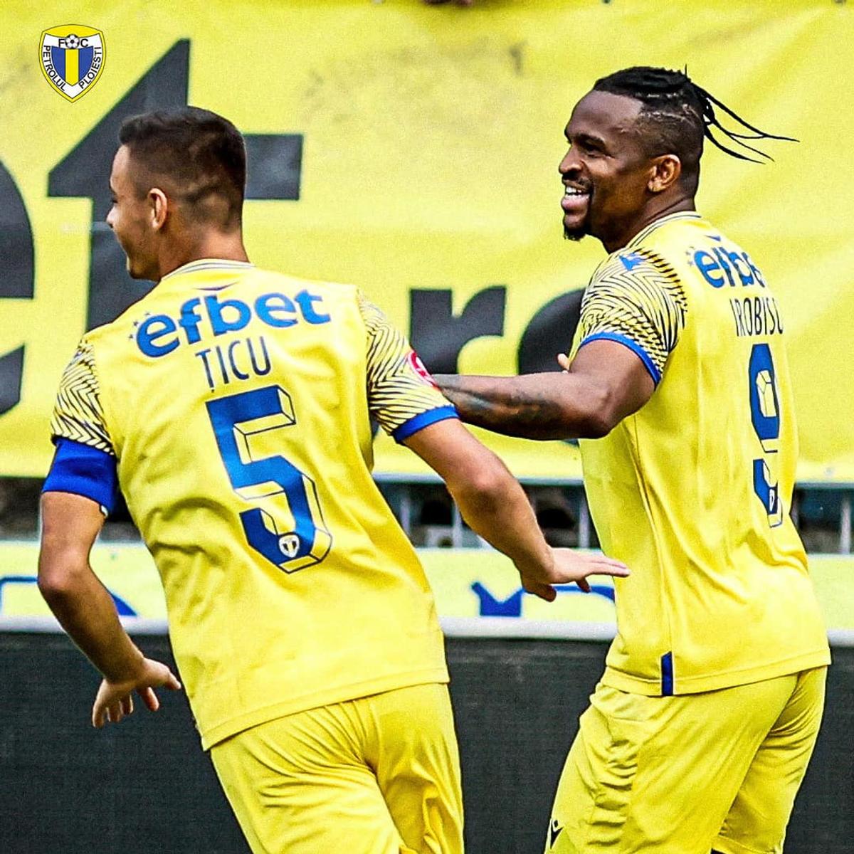 10 informații de la Petrolul - FCU Craiova » Slănină cu ceapă pentru arbitri, lacrimi de fericire, ture suplimentare + derapajul galeriei