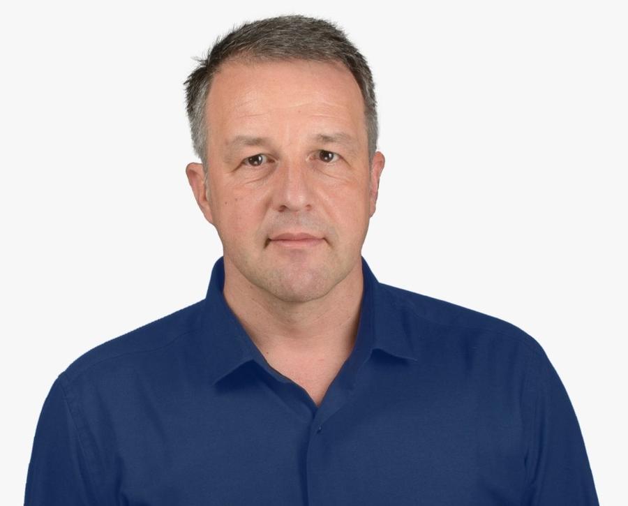 Viorel Marian Dragomir La 10 ani de la demararea lucrărilor, Complexul Olimpic de natație de la Brăila zace inutil cu milioane de euro din bani publici tocați: „Sper ca vorbele lui David Popovici să nu fie în zadar”
