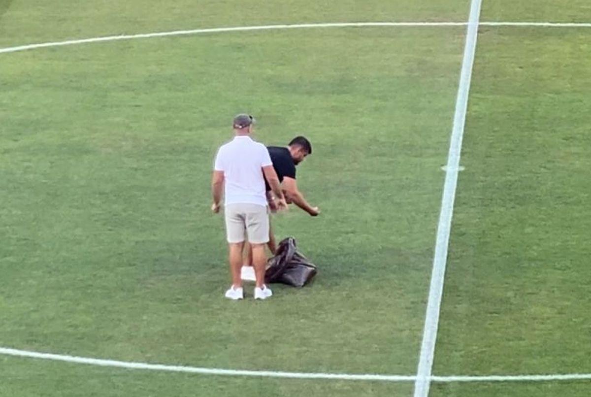 Imagini curioase surprinse cu două ore înainte de Rapid - Dinamo, pe gazonul din Giulești