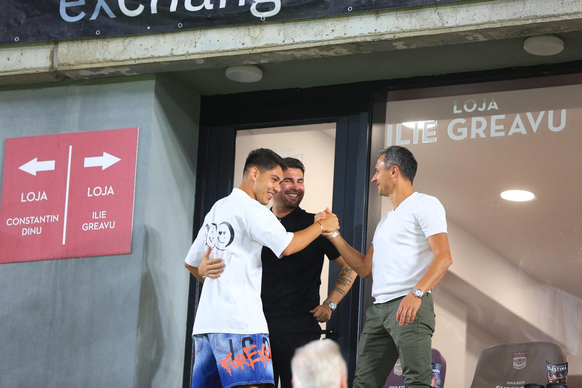 Apariție rară la Rapid - Dinamo » Fostul președinte s-a întors în Giulești