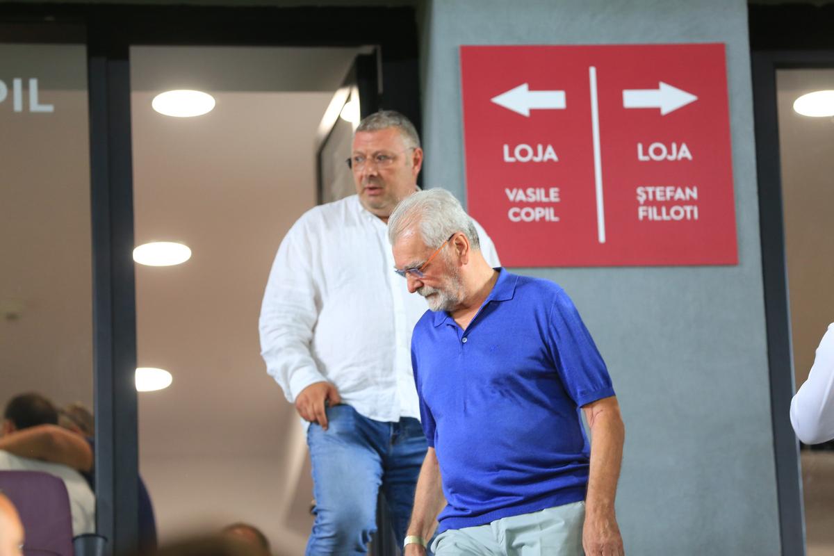 Apariție rară la Rapid - Dinamo » Fostul președinte s-a întors în Giulești