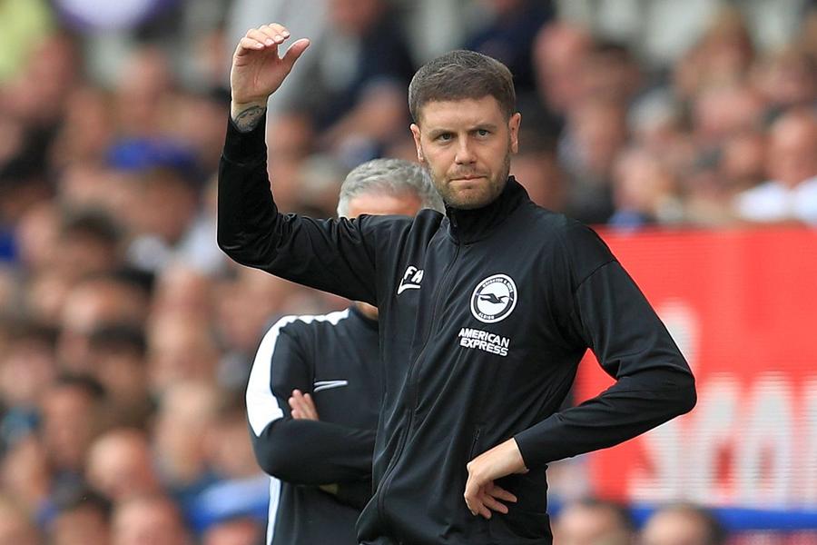 Fabian Hurzeler, noul manager al lui Brighton // foto: Imago Images Antrenorul rival din Premier League a dat de pământ cu strategia lui Arsenal: „Fanii nu pentru asta plătesc”