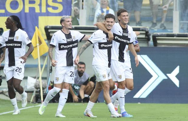 De ce au fost schimbați Dennis Man și Valentin Mihăilă în minutul 65 din Parma - Fiorentina