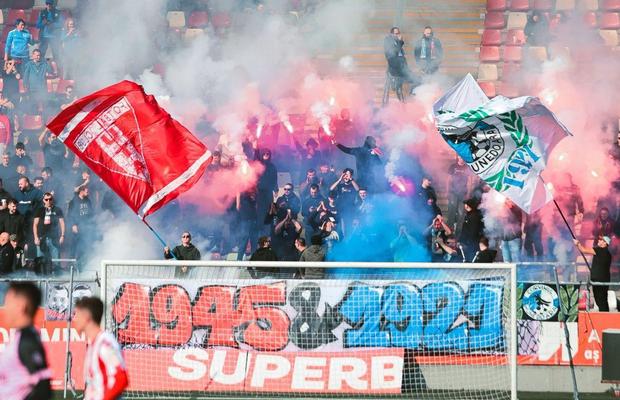 Incredibil! Galeriile cluburilor din Superliga își vor susține favoriții din aceeași peluză la meciul direct: „Nu contează scorul, e sărbătoarea prieteniei”