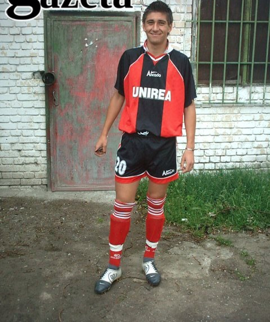 Paul Papp, la Unirea Dej. Foto: Gazeta de Botoșani Paul Papp, de la copilăria cu lipsuri la 300 de meciuri în Superligă: „Luam ghete de la second-hand, le coseam cu nailon de pescuit”