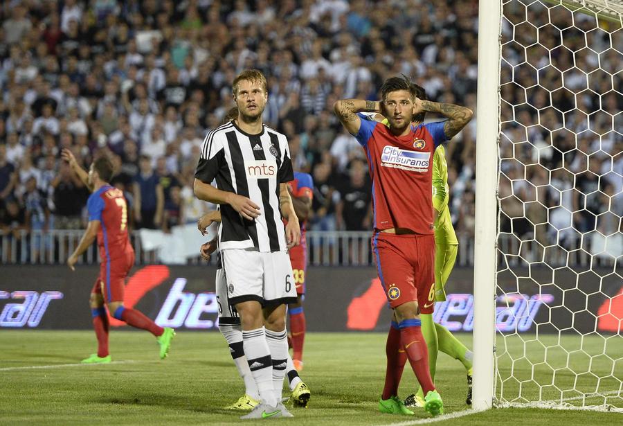Partizan Belgrad - FCSB 4-2, în 2015, turul 3 preliminar Champions League Paul Papp, de la copilăria cu lipsuri la 300 de meciuri în Superligă: „Luam ghete de la second-hand, le coseam cu nailon de pescuit”