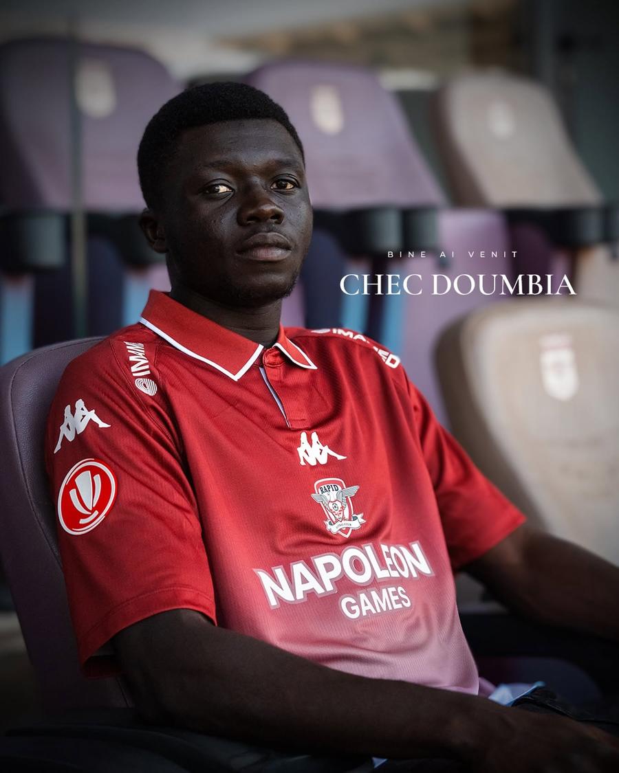 Chec Bebel Doumbia, prezentat la Rapid / FOTO: Facebook FC Rapid Rapid a anunțat transferul din Serie A: „Bine ai venit, Chec!”