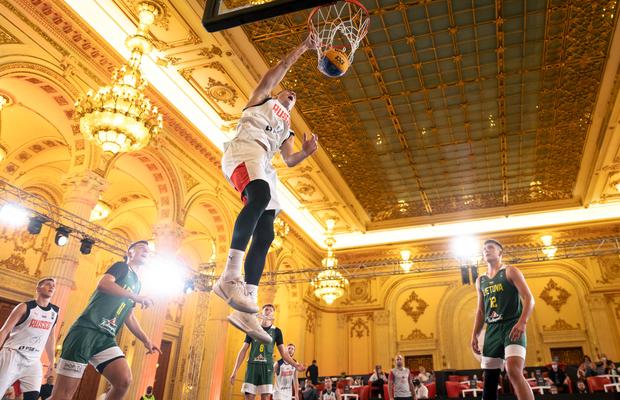 Sala Unirii din Palatul Parlamentului, transformată în teren de baschet! » România, în semifinalele FIBA 3x3 World Finals
