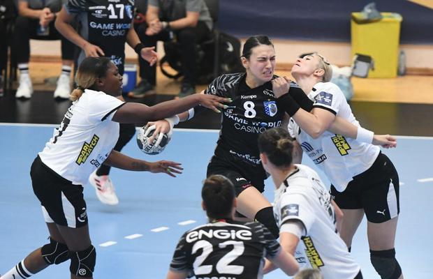 CSM București pierde clar cu Rostov-Don în Liga Campionilor! Cristina Neagu, prestație de dat uitării