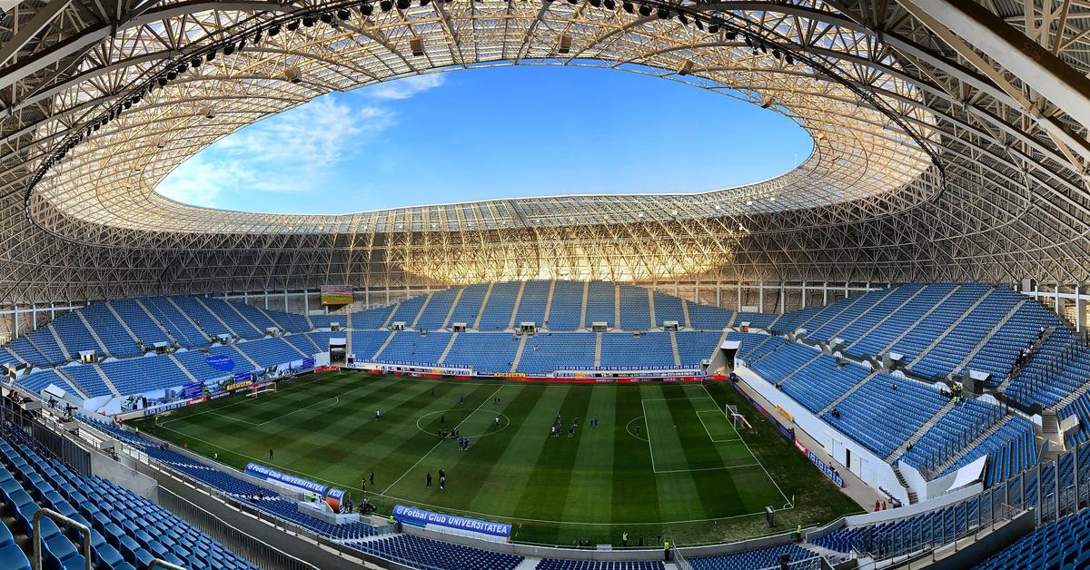 Premieră în media: 5 comentatori la FCU Craiova - FCSB » Dragoș Pătraru: „Ai impresia că au jucat la pariuri. Ăsta a pus pe primul corner”
