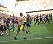 Bătaie generală la meciul campioanei din Ligue 1! Fanii au făcut prăpăd » Poliția, pe gazon