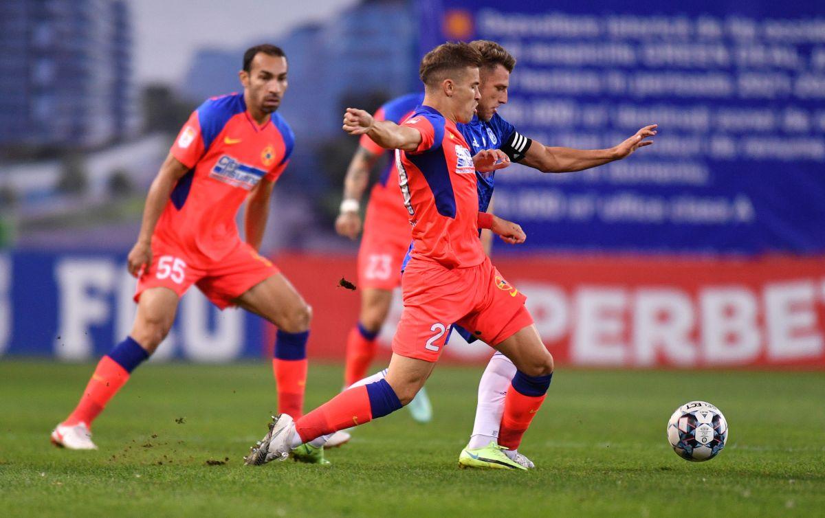 Penalty acordat de asistent în FCU Craiova - FCSB! » Ce arată reluările TV + verdictul specialistului