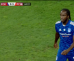 Ieșire nervoasă în FCU Craiova - FCSB » Și-a aruncat tricoul și a plecat la vestiare!