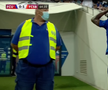 Ieșire nervoasă în FCU Craiova - FCSB » Și-a aruncat tricoul și a plecat la vestiare!