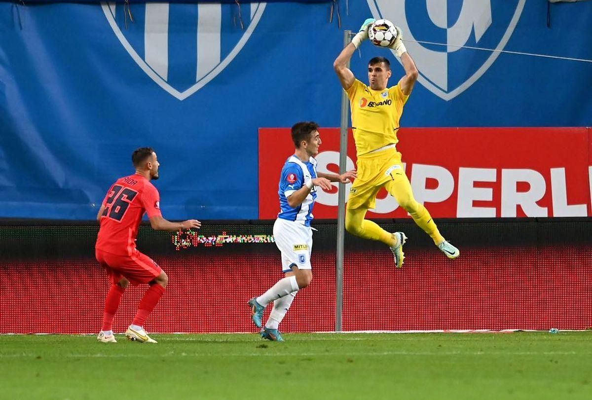 „O echipă dezorientată, la fel ca antrenorul ei” » Critici în direct pentru Dică și FCSB: „Prezentul e negru!”