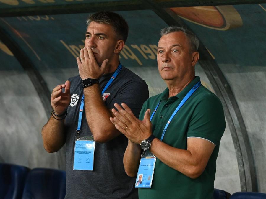 Sorin Rădoi alături de Mircea Rednic Rednic n-a putut sta deoparte: „A fost în vestiar și a ridicat vocea. Nu cred că și-ar fi dorit cineva să fie în fața lui”