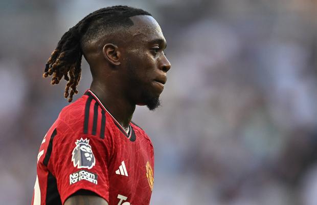 Ziua și vestea proastă pentru Manchester United! Alt fundaș de bază s-a accidentat și va lipsi cel puțin două luni