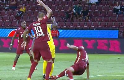 Istvan Kovacs a comis-o grav în Gruia » Două penalty-uri neacordate pentru Petrolul în meciul cu CFR Cluj