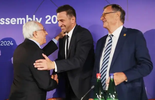 Voleiul european a avansat, dar vechii conducători nu renunță la putere și creează tensiune artificială